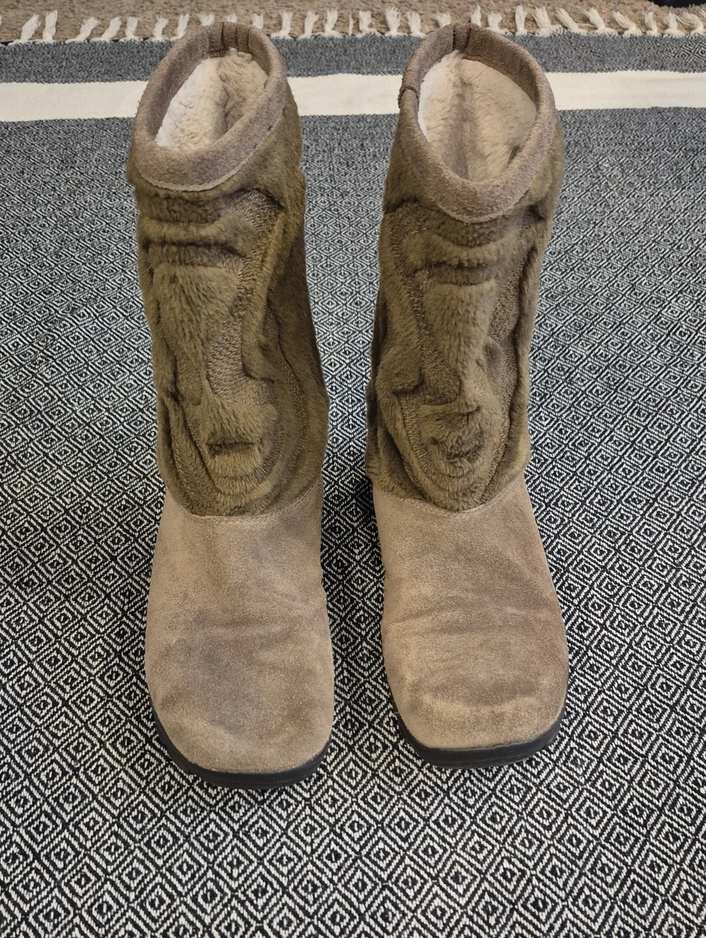 Kalso Earth Shoe Women's Suede Boots Size 7